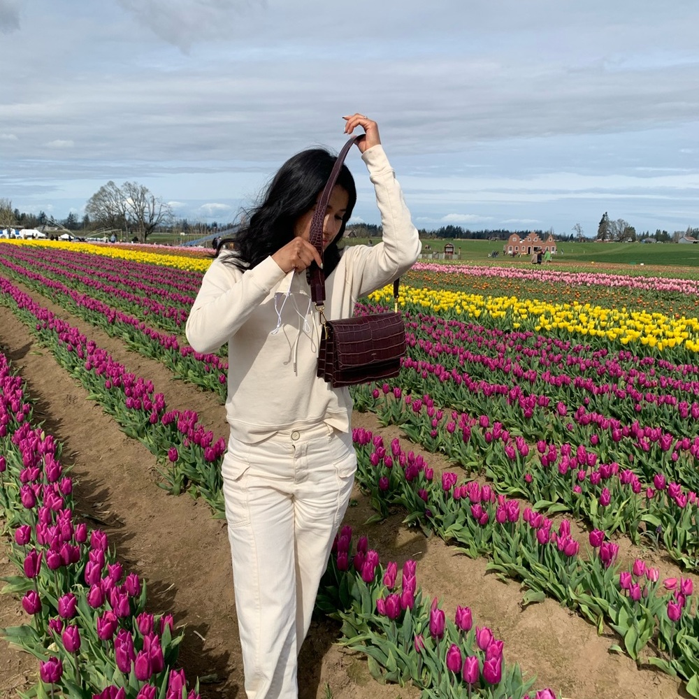 Meet your Posher, Gabriela
